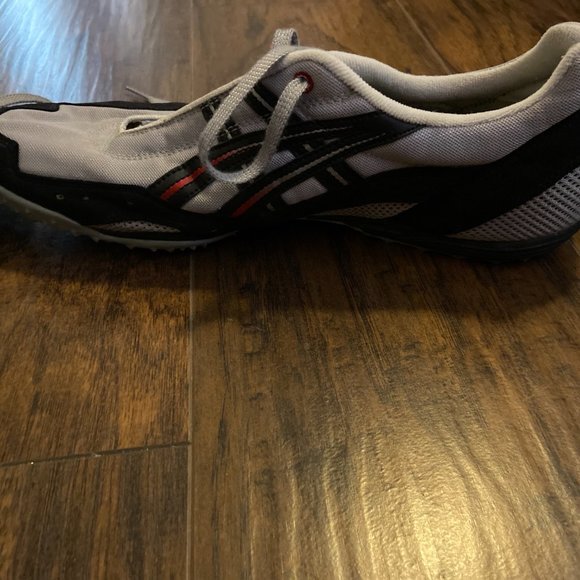 MEN'S OASIC SIZE 13 TRACK SHOES. - Picture 2 of 8